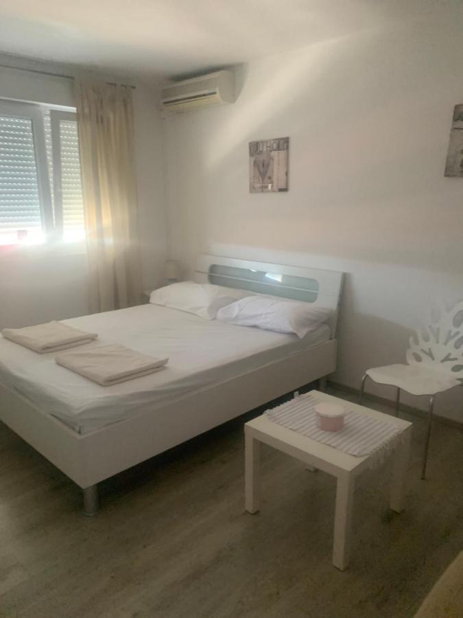 Sanela- Apartman Za Bezbrizan Odmor 크리크베니카 외부 사진